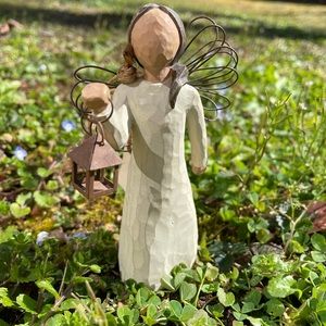Willow Tree Figurine-Angel of Hope